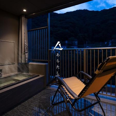 Готель Minakami Onsen Aratashi Мінакамі Екстер'єр фото