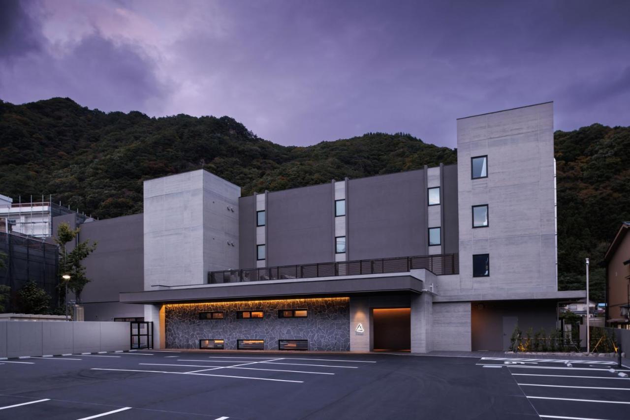Готель Minakami Onsen Aratashi Мінакамі Екстер'єр фото