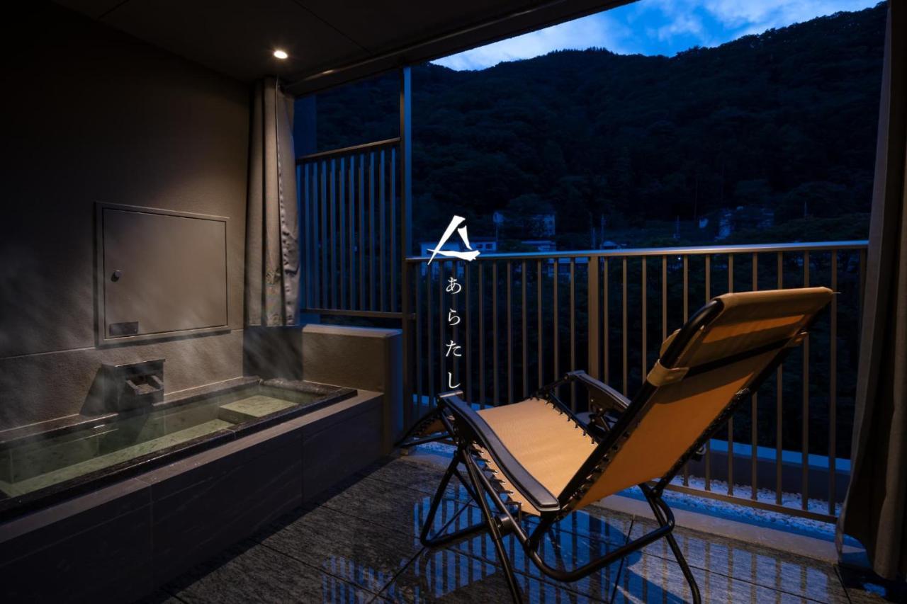 Готель Minakami Onsen Aratashi Мінакамі Екстер'єр фото